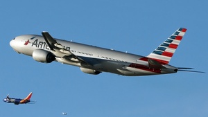 N790AN - Boeing 777-223(ER)