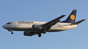 Photo of D-ABEC - Boeing 737-330 operated by Lufthansa