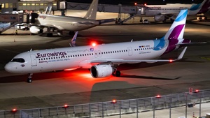 Photo of D-AEEC - Airbus A321-251NX operated by Eurowings