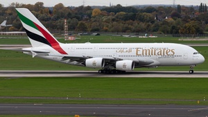 Photo of A6-EUZ - Airbus A380-842 operated by Emirates