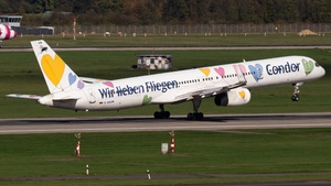 Photo of D-ABON - Boeing 757-330 operated by Condor