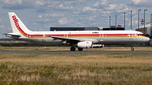 Photo of JY-AYV - Airbus A321-231 operated by Royal Jordanian Airlines
