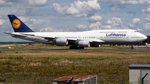 Photo of D-ABYU - Boeing 747-830 operated by Lufthansa