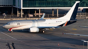 Photo of PH-GOV - Boeing 737-700(BBJ) operated by Government of the Netherlands