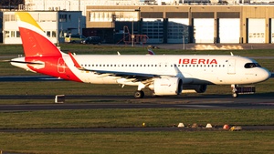 Photo of EC-NVS - Airbus A320-251N operated by Iberia