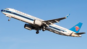 Photo of B-32JK - Airbus A321-251NX operated by China Southern Airlines