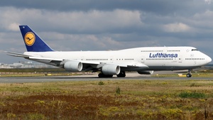 Photo of D-ABYQ - Boeing 747-830 operated by Lufthansa