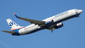 Photo of TC-SEZ - Boeing 737-8HC operated by SunExpress