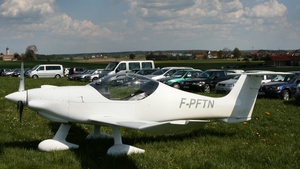 Photo of F-PFTN - Dyn'Aéro MCR-01 VLA Sportster operated by Private