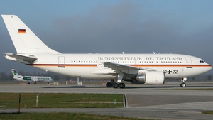 Photo of 10+22 - Airbus A310-304 operated by German Air Force