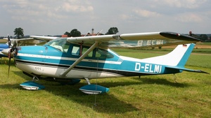Photo of D-ELMI - Cessna 182J Skylane operated by Private
