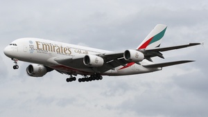 Photo of A6-EDZ - Airbus A380-861 operated by Emirates