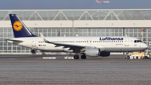 Photo of D-AIUS - Airbus A320-214 operated by Lufthansa