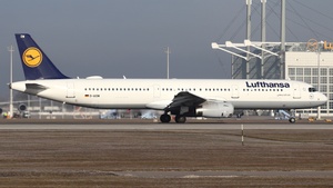 Photo of D-AIDW - Airbus A321-231 operated by Lufthansa