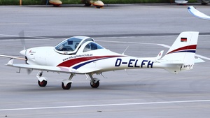 Photo of D-ELFH - Aquila A211GX operated by MFU-Pilotenclub