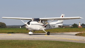 Photo of D-EFMP - Reims-Cessna F172N Skyhawk operated by AIR CHARTER Luftfahrt GmbH