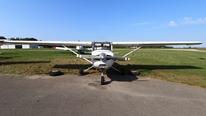 Photo of D-EGOJ - Reims-Cessna F152 operated by Air Munich Aviation - Flugschule Jesenwang