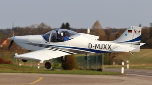 D-MJXX - Breezer B400