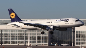 D-AIZA - Airbus A320-214