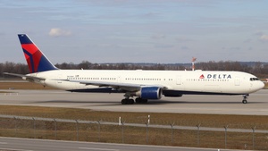 N833MH - Boeing 767-432(ER)