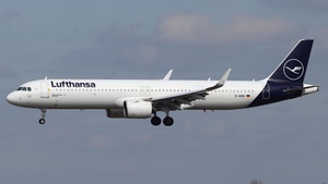 Photo of D-AIEB - Airbus A321-271NX operated by Lufthansa