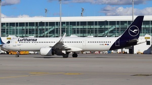Photo of D-AIEL - Airbus A321-271NX operated by Lufthansa