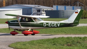 Photo of D-ECEV - Reims-Cessna F150K operated by Private