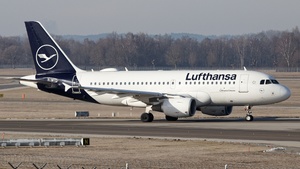 Photo of D-AIBL - Airbus A319-112 operated by Lufthansa CityLine