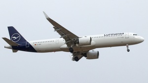 Photo of D-AIEC - Airbus A321-271NX operated by Lufthansa