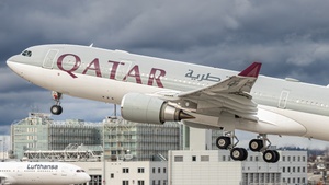 Photo of A7-HJJ - Airbus A330-202 operated by Qatar Amiri Flight