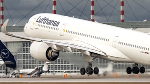 Photo of D-AIVA - Airbus A350-941 operated by Lufthansa