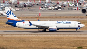 TC-SMN - Boeing 737 MAX 8