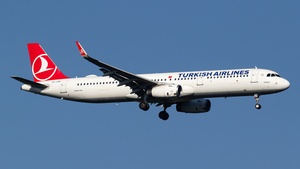 Photo of TC-JTD - Airbus A321-231 operated by Turkish Airlines