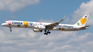Photo of D-ABON - Boeing 757-330 operated by Condor