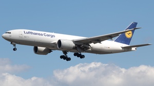 Photo with serial 41677 - Boeing 777-FBT