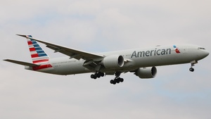 Photo of N734AR - Boeing 777-323(ER) operated by American Airlines