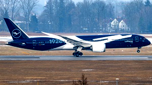 Photo of D-ABPU - Boeing 787-9 Dreamliner operated by Lufthansa