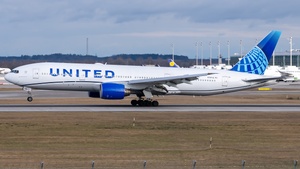 Photo of N787UA - Boeing 777-222(ER) operated by United Airlines