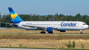 Photo of D-ABUI - Boeing 767-330(ER) operated by Condor
