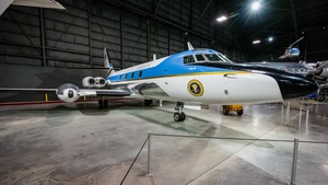 61-2492 - Lockheed VC-140B JetStar