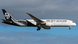 Photo of ZK-NZI - Boeing 787-9 Dreamliner operated by Air New Zealand
