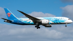 Photo of B-2725 - Boeing 787-8 Dreamliner operated by China Southern Airlines