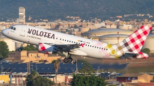 Photo of EC-NCB - Airbus A319-111 operated by Volotea