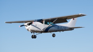 Photo of D-EJNS - Reims-Cessna FR182 Skylane RG operated by Luftsportverein Rietberg