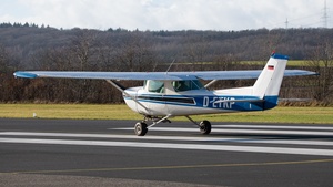 Photo of D-ETKP - Cessna 150L operated by Luftsportverein Geilenkirchen