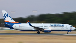 Photo of TC-SUU - Boeing 737-86Q operated by SunExpress