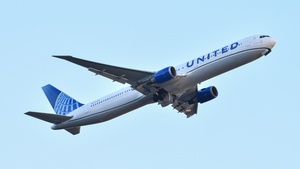 Photo of N77066 - Boeing 767-424(ER) operated by United Airlines