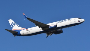 Photo of TC-SOD - Boeing 737-8HC operated by SunExpress