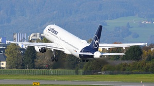 Photo of D-AIQU - Airbus A320-211 operated by Lufthansa