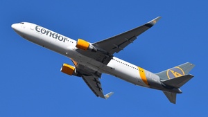 Photo of D-ABUA - Boeing 767-330(ER) operated by Condor